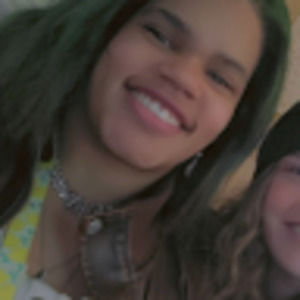 Meet your Posher, Monique